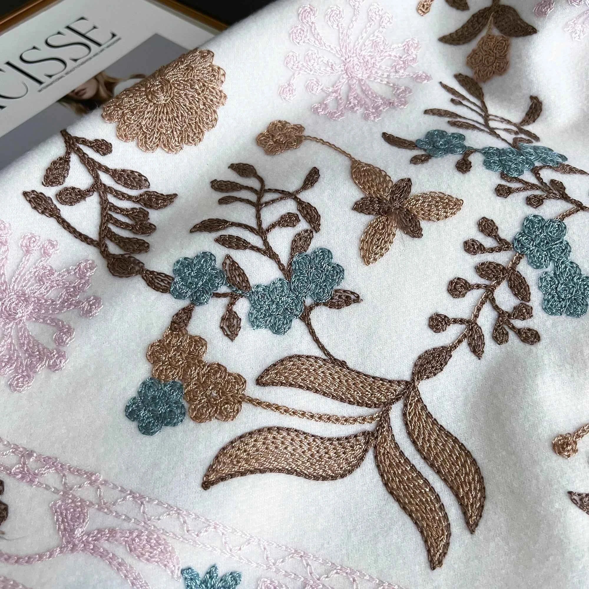 New Winter Warm Cashmere Scarf for Women Embroidery Pashmina Blanket Thick Shawl Wrap Neckerchief Fashion Bufanda Echarpe Poncho