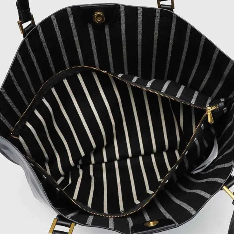 Fashion Minimalist Tote Bag Women Casual Leather Large Capacity Shoulder Bag Ladies High End Commute Shopping Underarm Bags 2025
