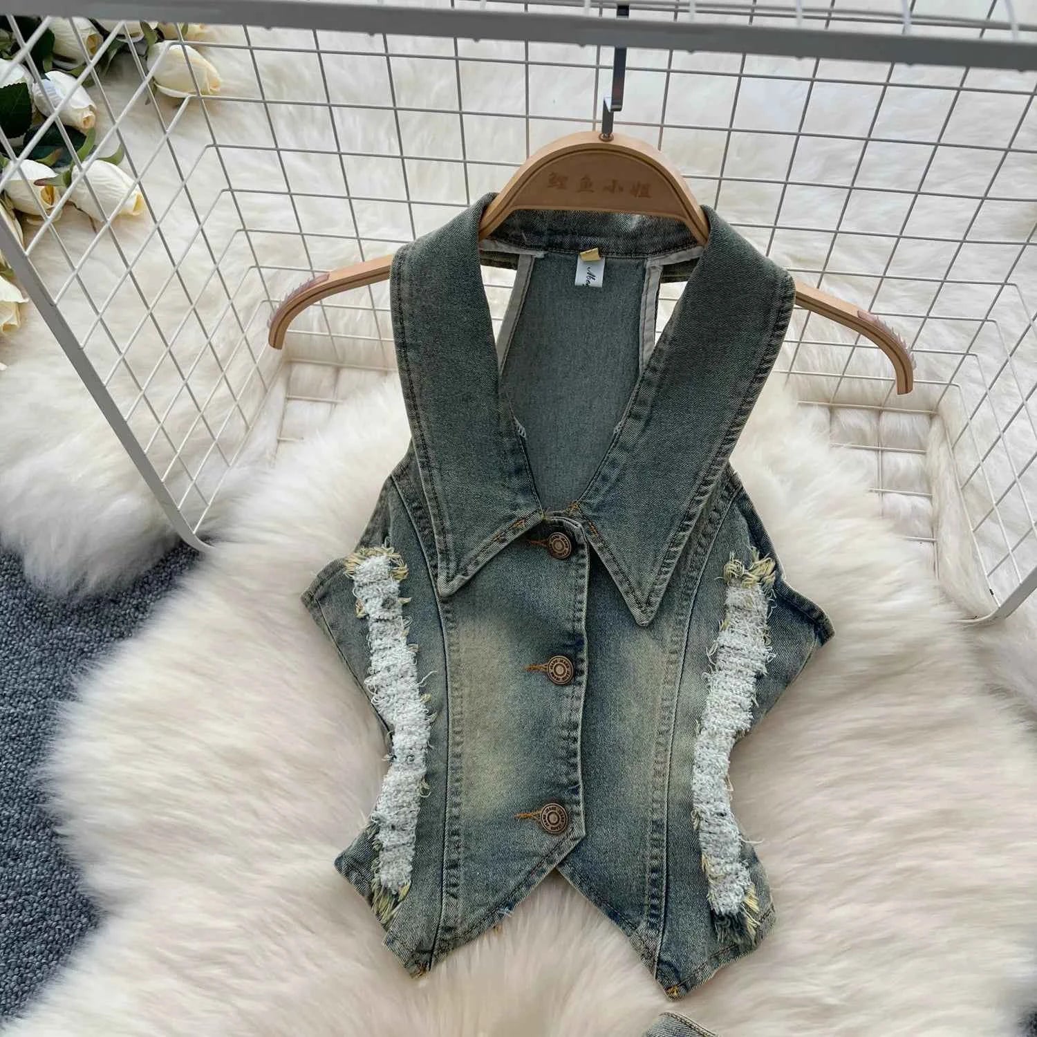 American Retro Washed Denim Two-piece Set,Women's New Summer Vintage Hang-the-neck Sleeveless Lapel Top with Slit Slimming Skirt