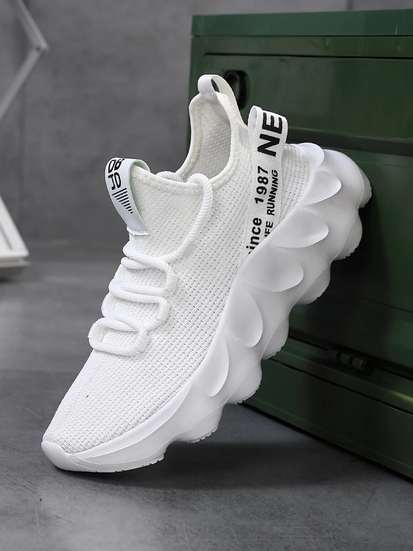 Men's Large Size Outdoor Hiking And Running Shoes Comfortable Casual Versatile Fashionable Sports Shoes for Couples Training GONZALES ONLINE SHOP