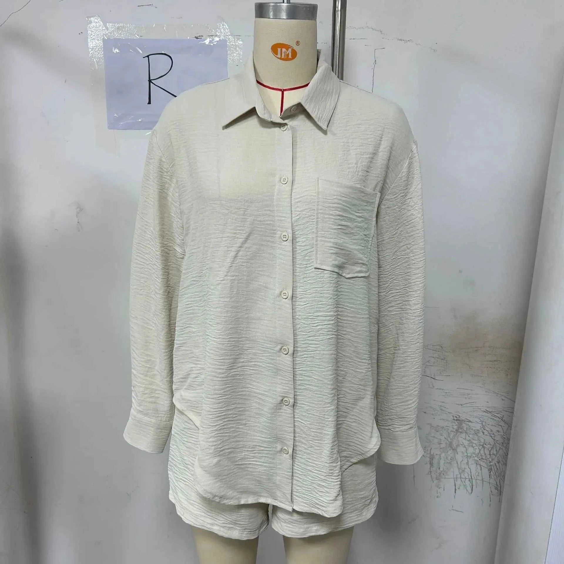 Three sisters 2025 New Summer Women's Solid Single breasted Long Sleeve Shirt Loose Fashion Casual Shorts Beach Wholesale suit