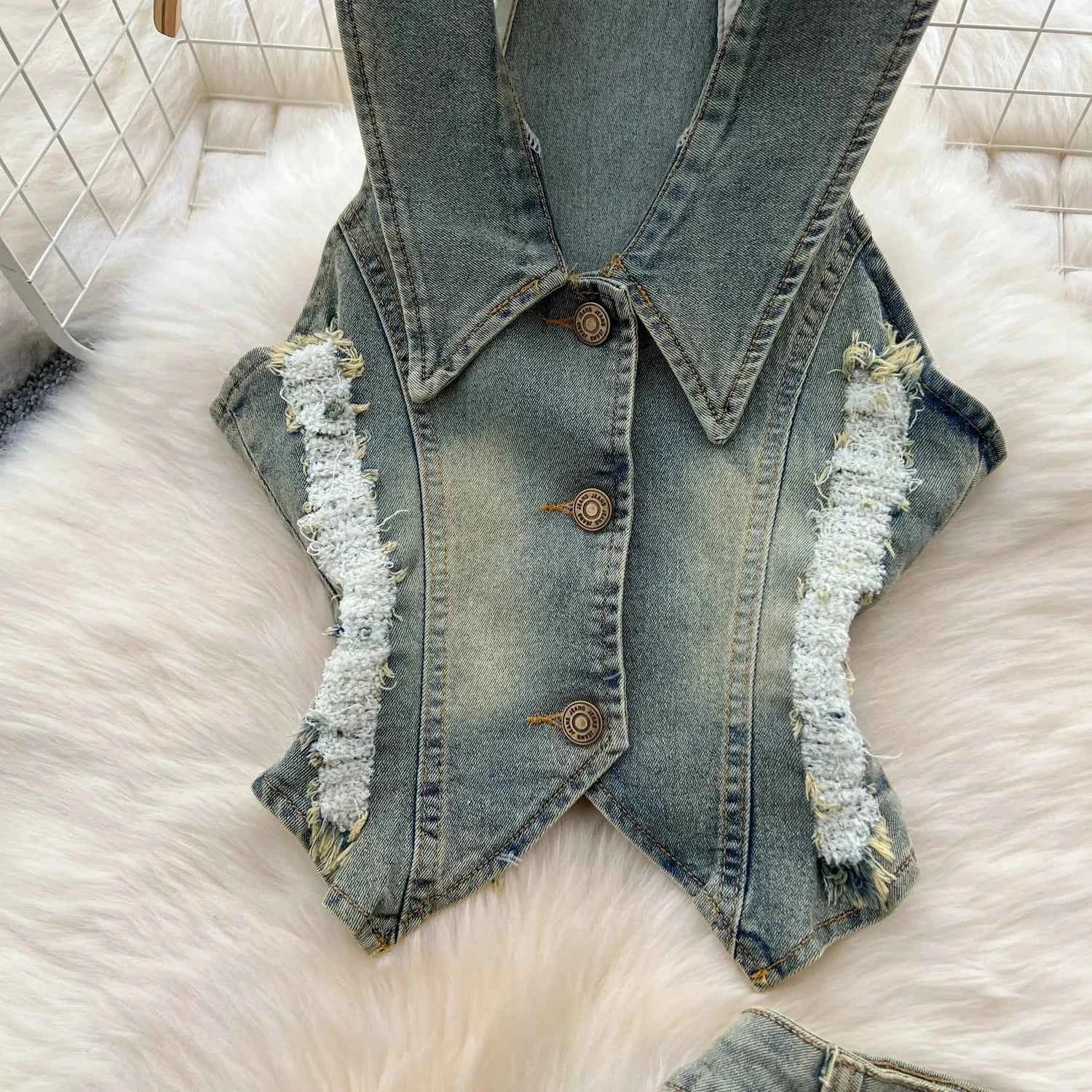 American Retro Washed Denim Two-piece Set,Women's New Summer Vintage Hang-the-neck Sleeveless Lapel Top with Slit Slimming Skirt