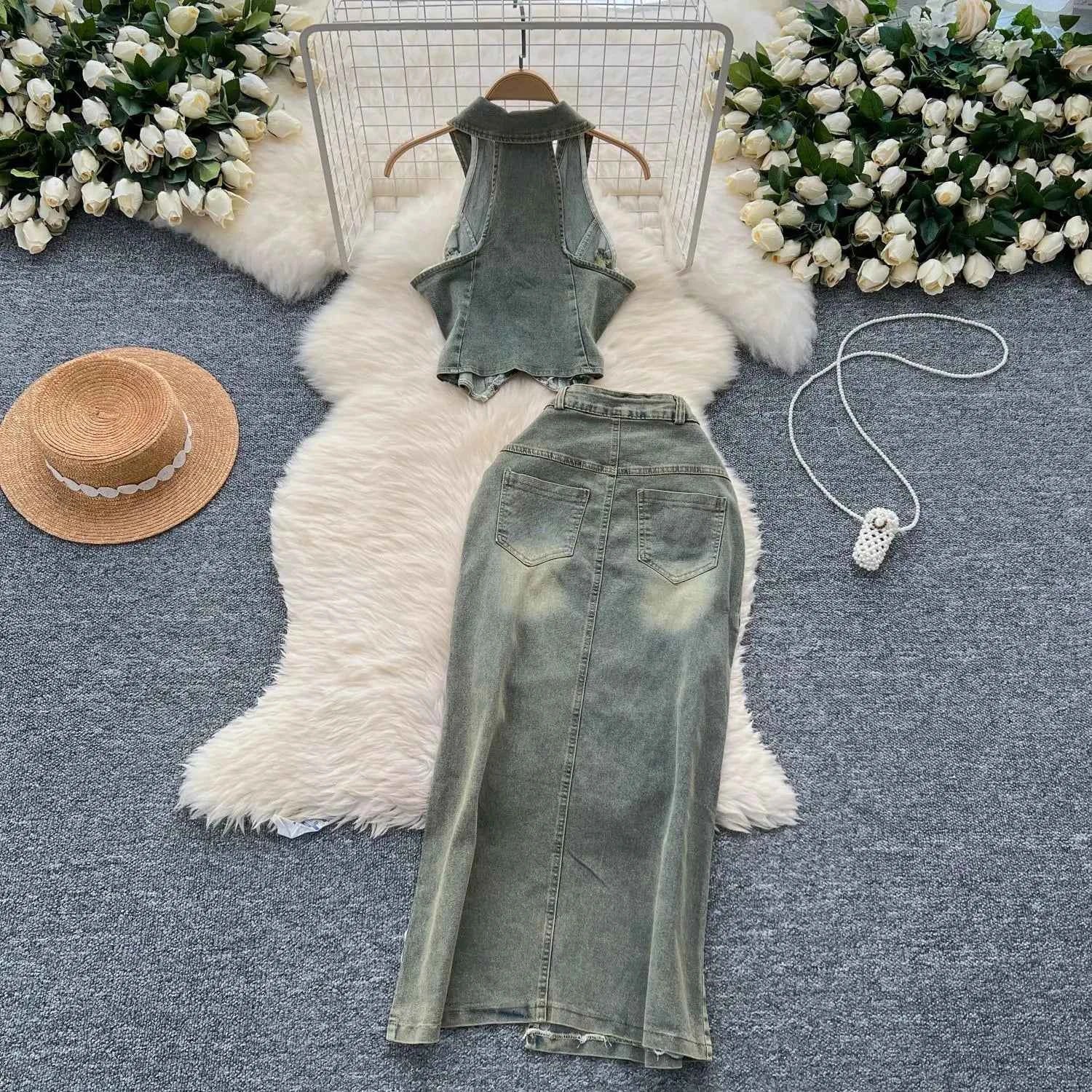American Retro Washed Denim Two-piece Set,Women's New Summer Vintage Hang-the-neck Sleeveless Lapel Top with Slit Slimming Skirt