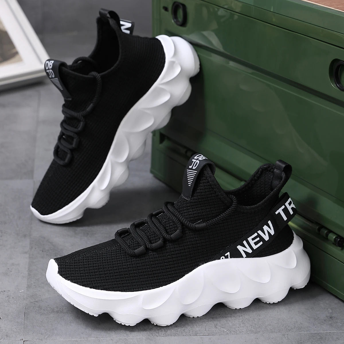 Men's Large Size Outdoor Hiking And Running Shoes Comfortable Casual Versatile Fashionable Sports Shoes for Couples Training GONZALES ONLINE SHOP