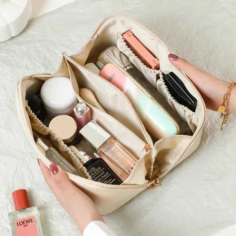 Large Capacity Cosmetic Bag Cosmetic Storage Bag PU Leather Portable Travel Toiletry Bag Women Cosmetic Bag Toiletries Organizer