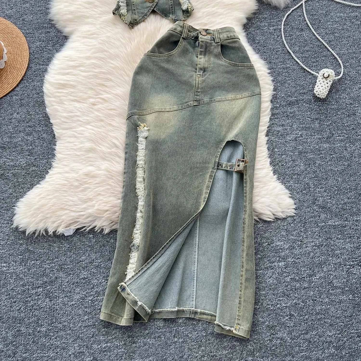 American Retro Washed Denim Two-piece Set,Women's New Summer Vintage Hang-the-neck Sleeveless Lapel Top with Slit Slimming Skirt