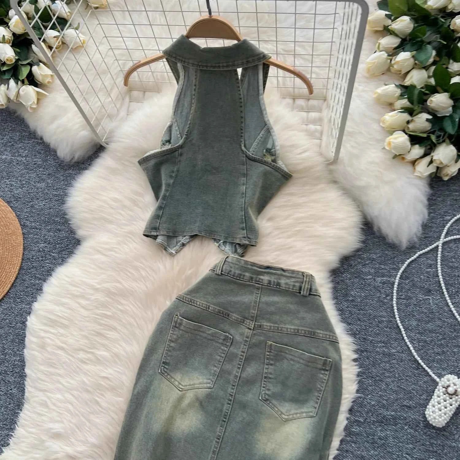 American Retro Washed Denim Two-piece Set,Women's New Summer Vintage Hang-the-neck Sleeveless Lapel Top with Slit Slimming Skirt