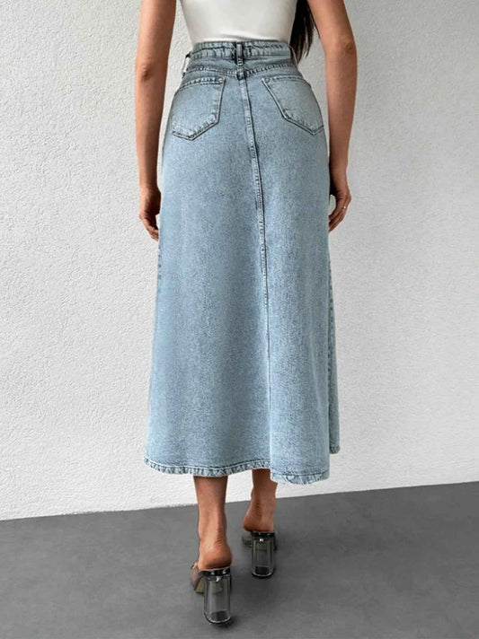 Women's mid-length denim midi skirt, with a retro and nostalgic washed light color five-pocket style, basic and practical A-line