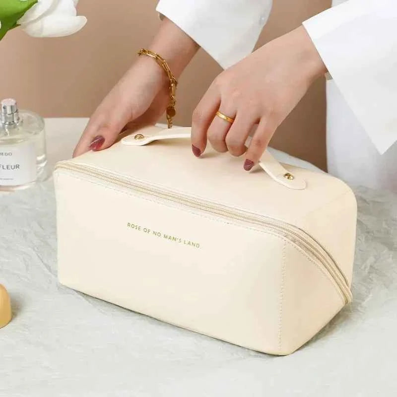 Large Capacity Cosmetic Bag Cosmetic Storage Bag PU Leather Portable Travel Toiletry Bag Women Cosmetic Bag Toiletries Organizer